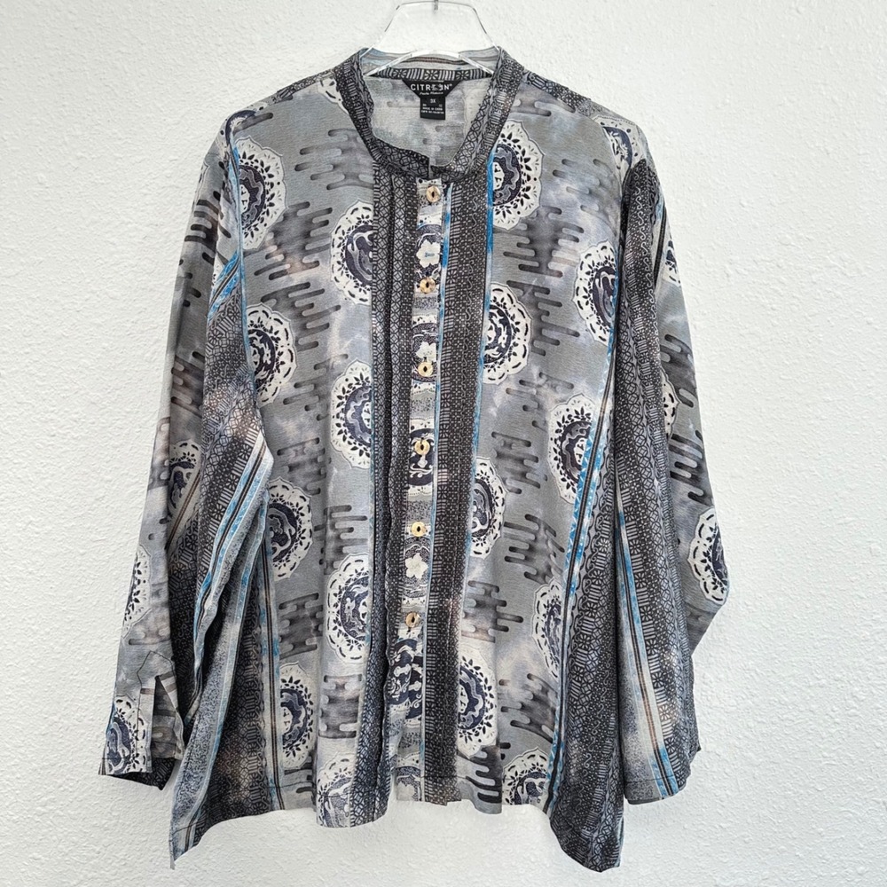 Citron Santa Monica Silk Button Front Blouse Women 3X Gray Mandarin Collar Artsy